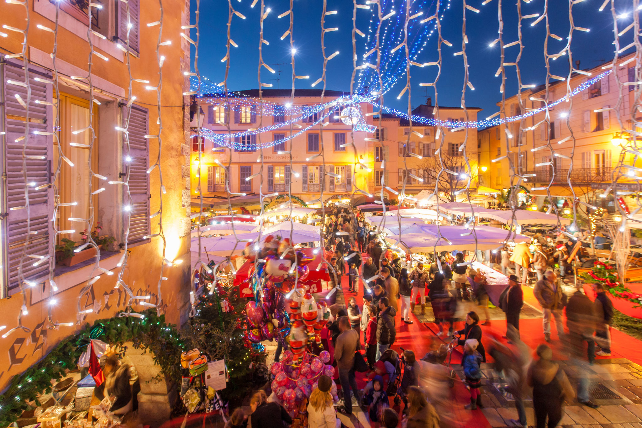 Le Village de Noël de Valbonne : Un Rendez-vous Magique pour les Fêtes